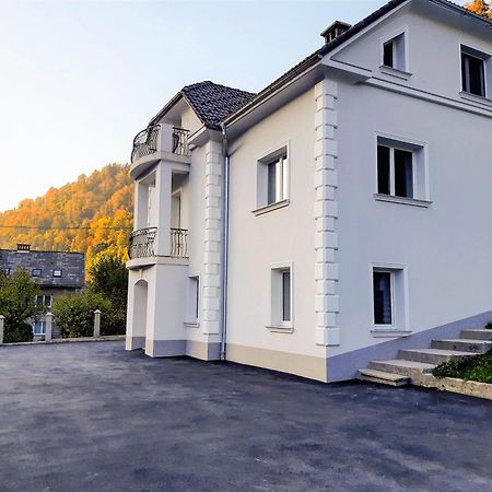 Villa Hillside Apartment Jesenice Exteriér fotografie