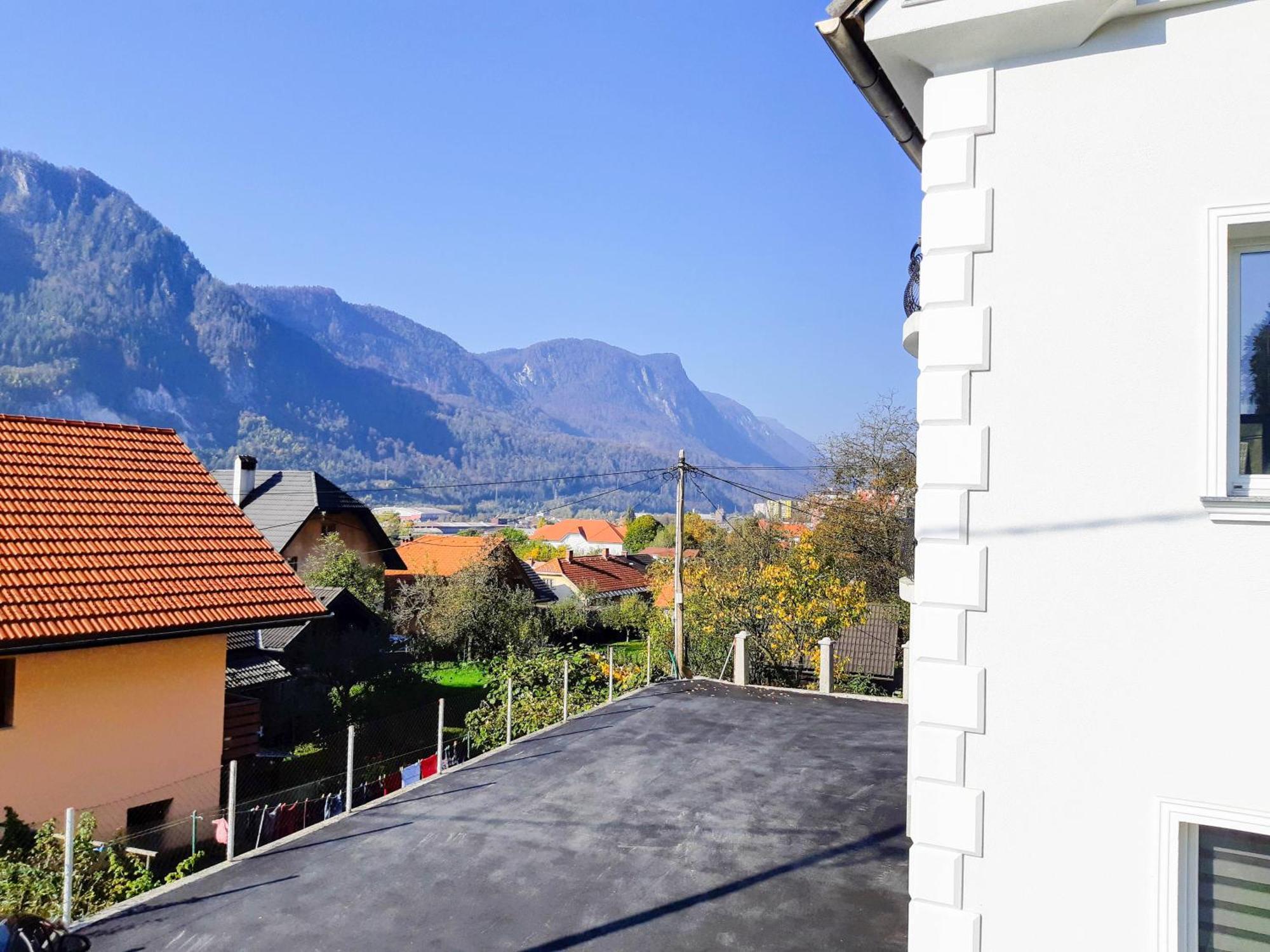 Villa Hillside Apartment Jesenice Exteriér fotografie