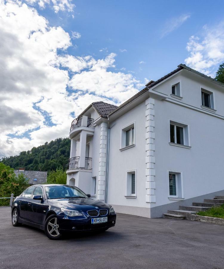 Villa Hillside Apartment Jesenice Exteriér fotografie